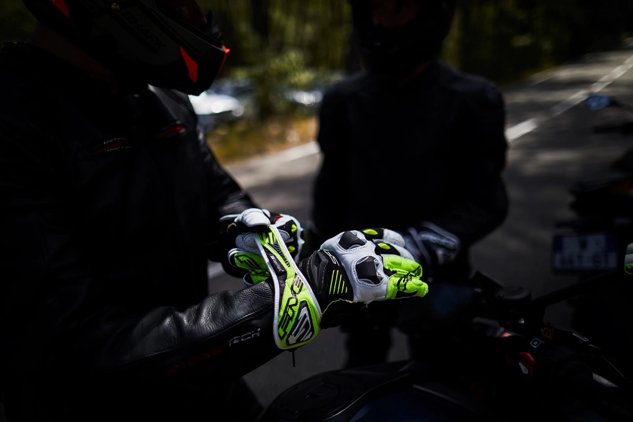 Motorbike store gloves nz