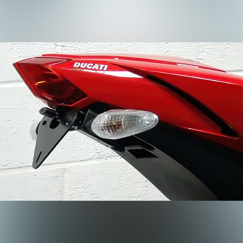 Suitable for the Ducati Streetfighter (1098).
